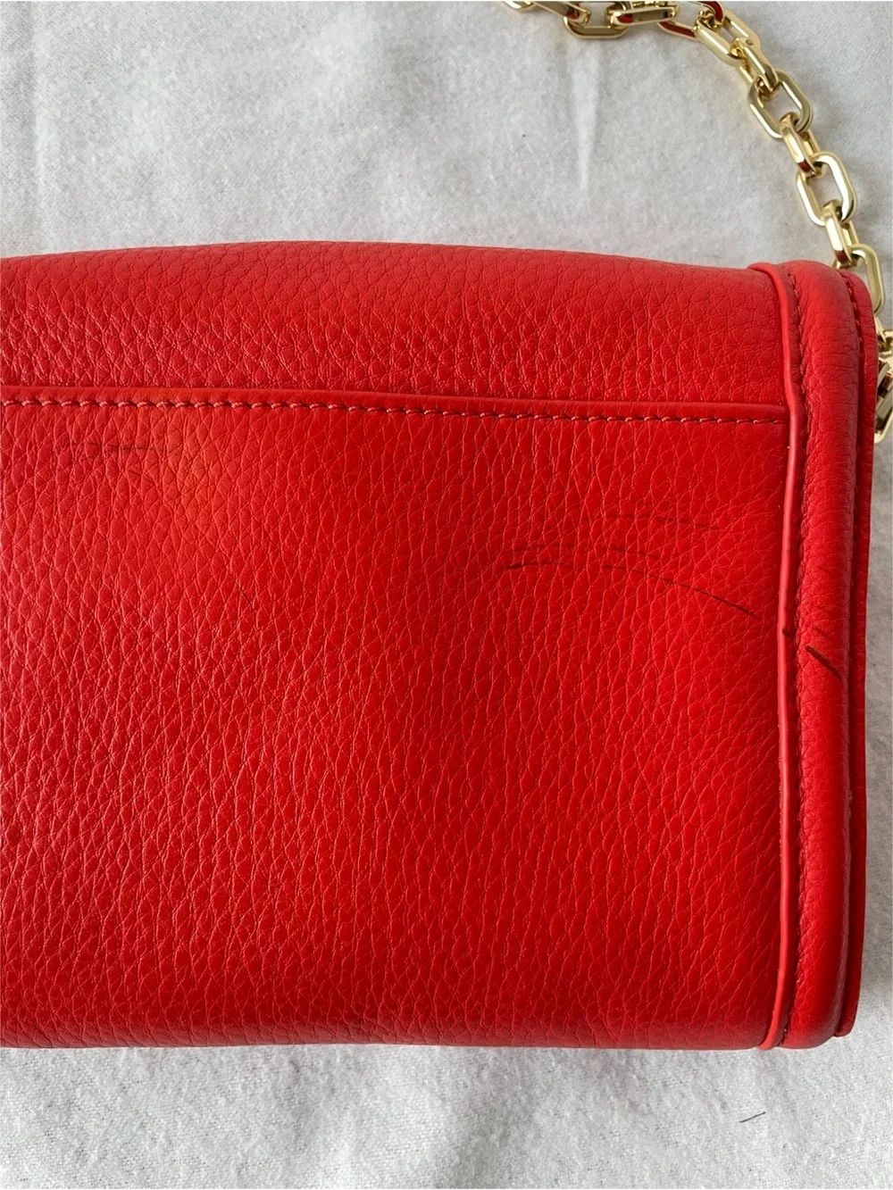 Tory Burch Red Shoulder Bag Logo Pattern Gold Chain Strap Snap Closure